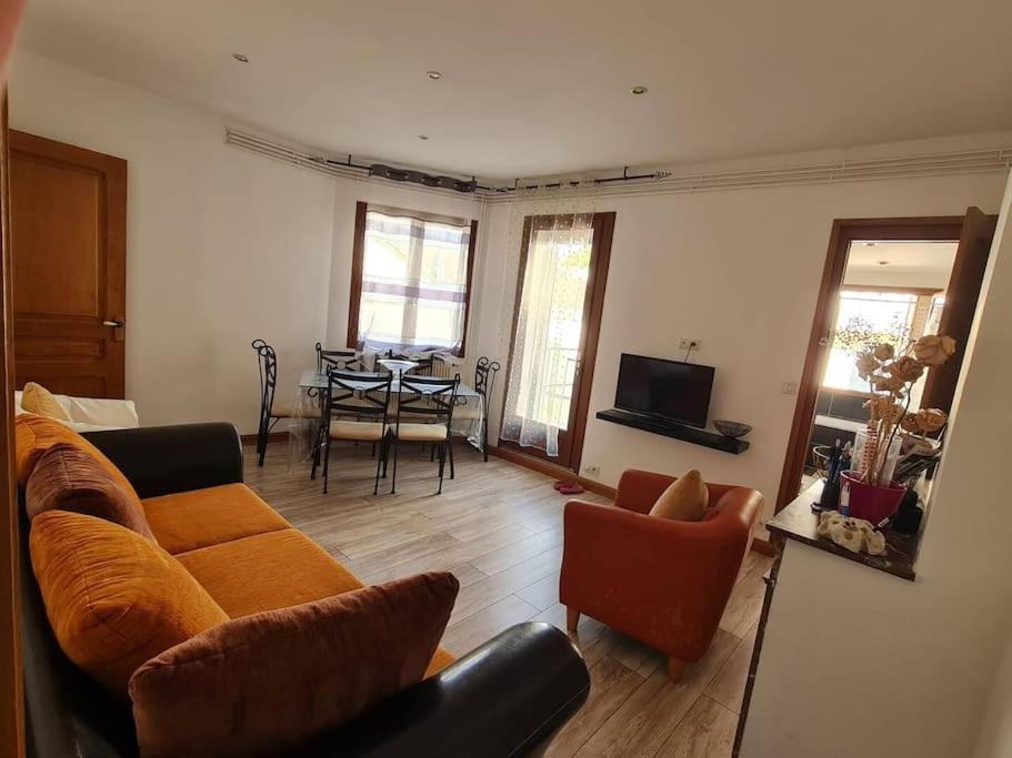 Grand Appart - Avec Terrasse Reims Exterior foto
